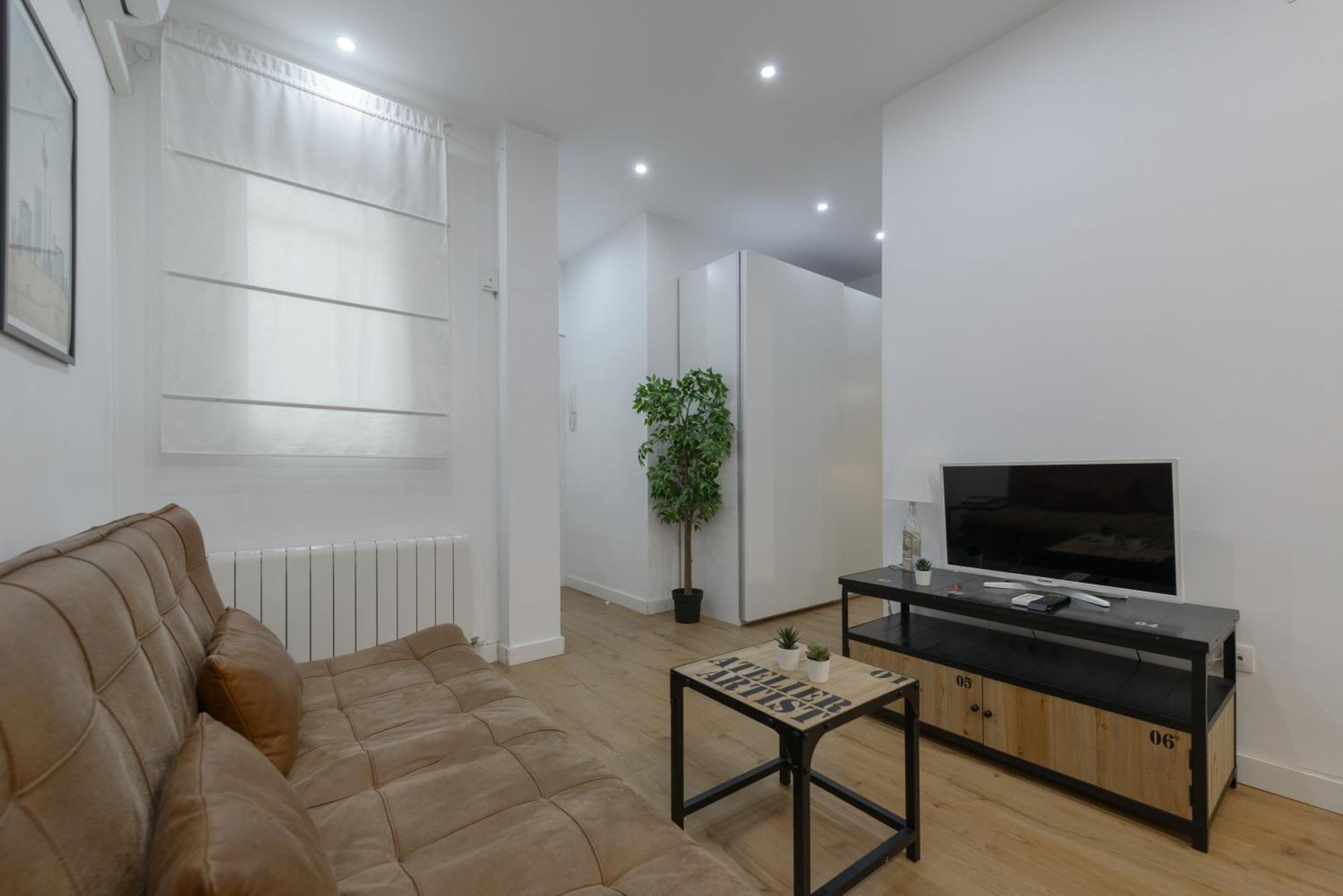 Avila Calle, Precioso Estudio En Santiago Bernabeu-Estrecho En Segundo Piso Sin Ascensor Lejlighed Madrid Eksteriør billede